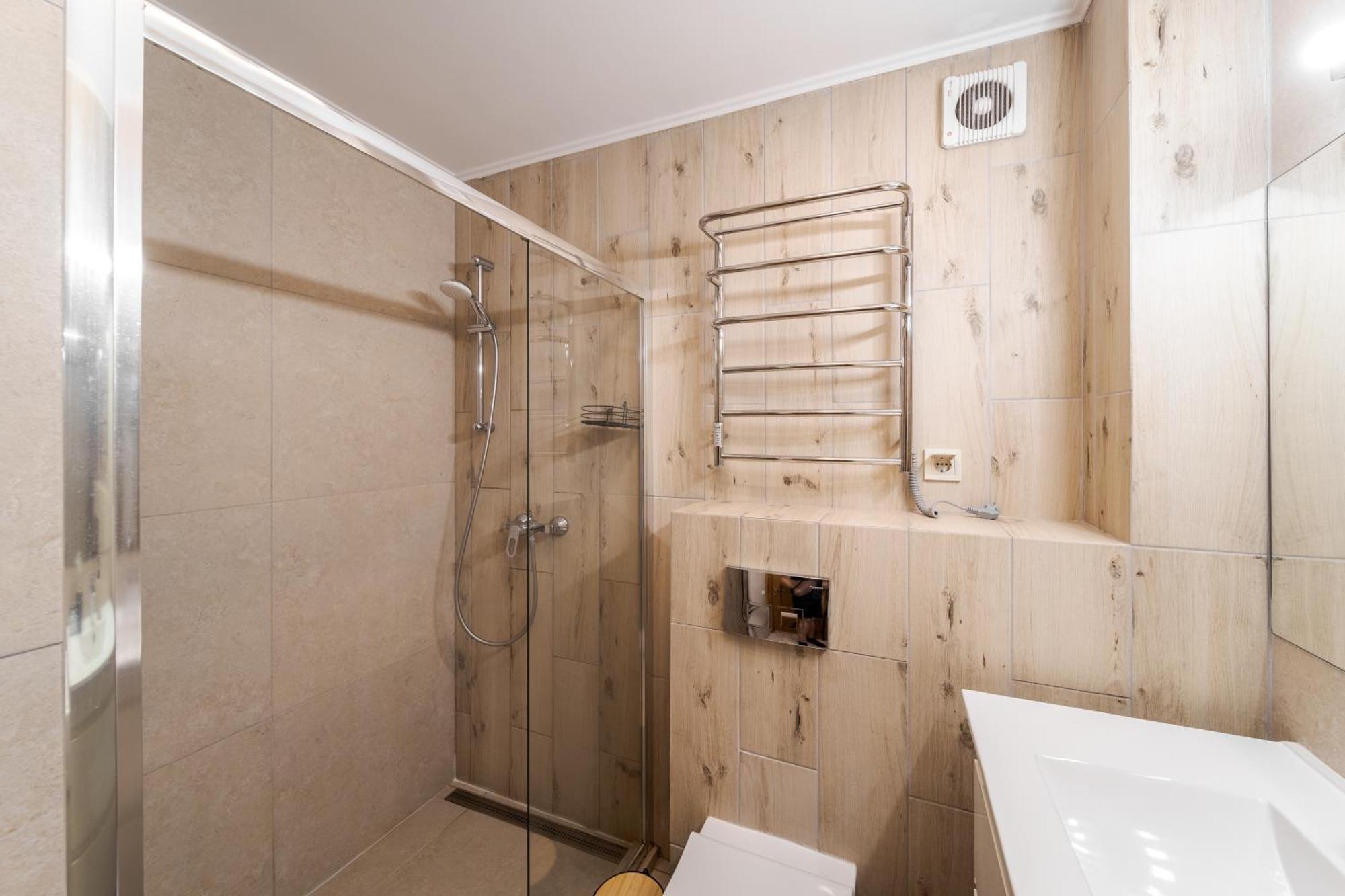 Staroevreyska Apartment Lviv Exteriör bild